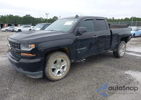 2018 Chevrolet Silverado 1500 Custom z USA, uszkodzony, nr VIN 1GCRCPEC0JZ356018